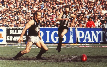 Alex Jesaulenko of Carlton competes in the 1979 VFL grand final between the Blues and Collingwood Magpies at the MCG in 1979.