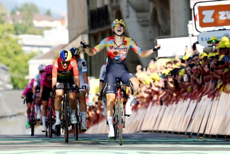 Lorena Wiebes celebrates winning the first stage of the Tour de France Femmes in Lausanne