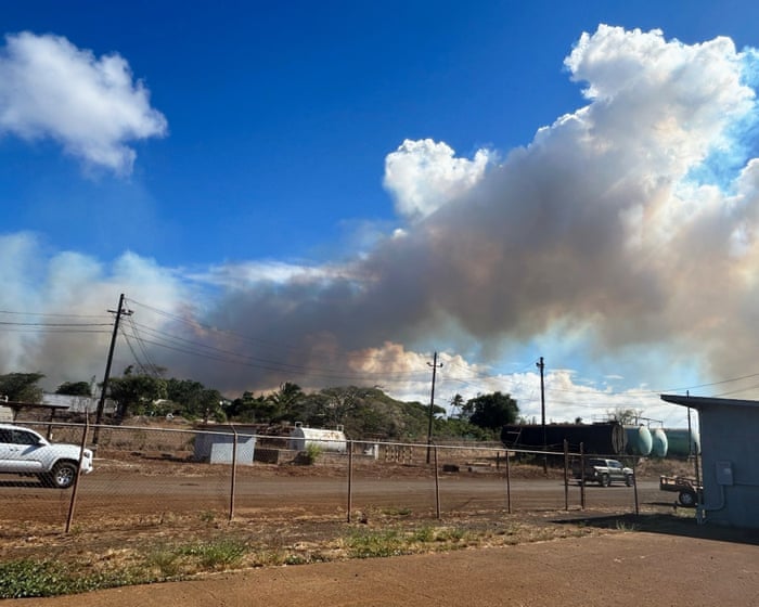 Maui officials knocked on doors to warn residents before wildfire threat receded