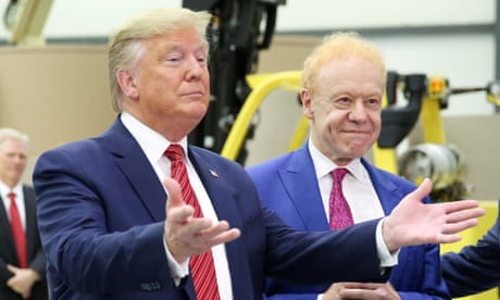 Former US president Donald Trump, left, pictured with Australian billionaire Anthony Pratt, middle, and the then Australian prime minister, Scott Morrison, during a tour of a Pratt Industries facility in 2019. Trump allegedly shared details about US nuclear submarines with Pratt in 2021