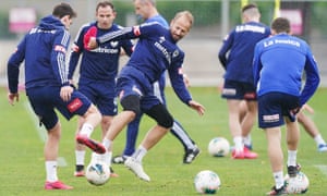 Melbourne Victory players train