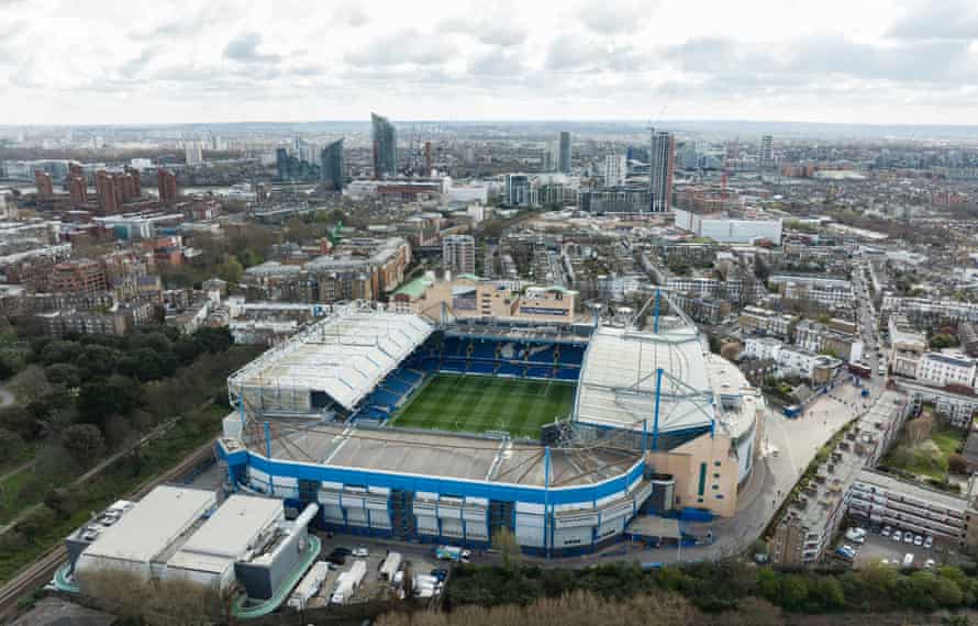 Chelsea fans deliver vote of no-confidence in Ricketts’ takeover bid | Chelsea 2 An aerial view of Stamford Bridge on Saturday.