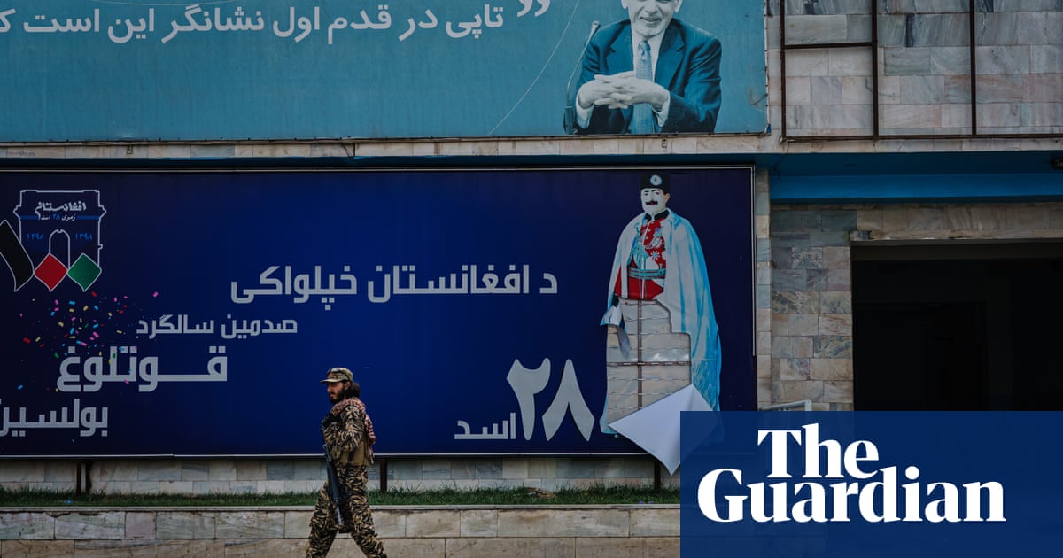 Ex-BBC journalists in Kabul say corporation ignored pleas for help