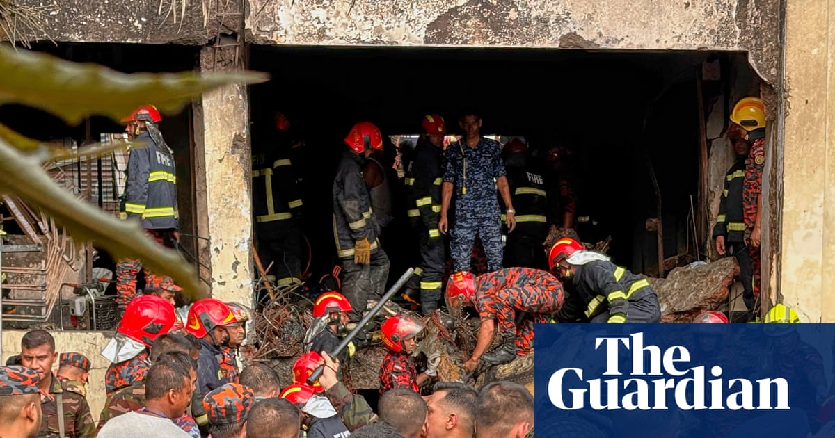 लष्करी विमान बांगलादेश स्कूल कॅम्पसमध्ये क्रॅश झाल्यामुळे कमीतकमी 19 ठार झाले | बांगलादेश लष्करी विमान बांगलादेश स्कूल कॅम्पसमध्ये क्रॅश झाल्यामुळे कमीतकमी 19 ठार झाले | बांगलादेश