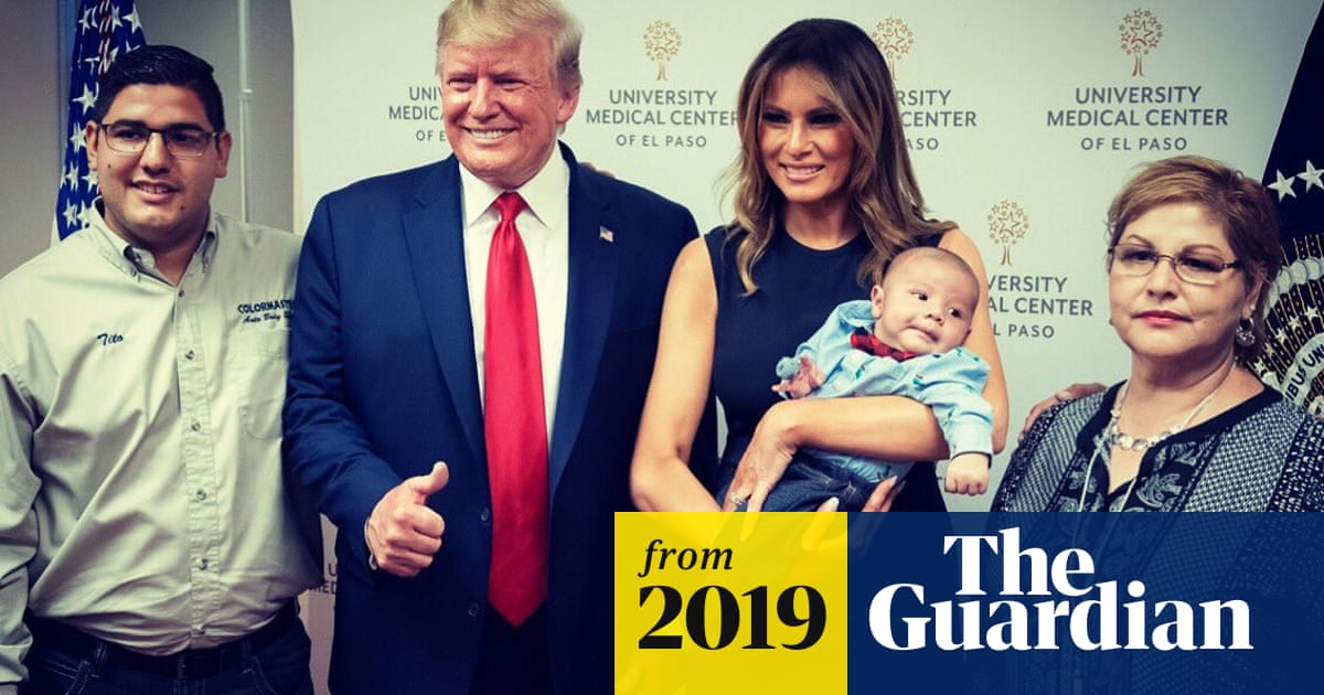 Anger As Grinning Trump Gives Thumbs Up While Melania Holds El Paso Orphan El Paso Shooting The Guardian