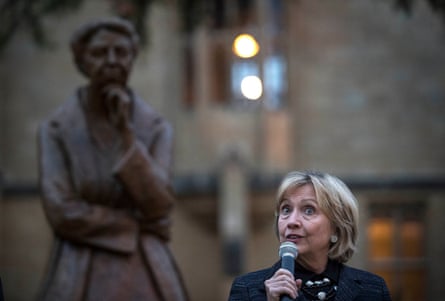 Hillary Clinton unveils a new statue of Eleanor Roosevelt in Oxford, on 8 October 2018, the 70th anniversary of the Universal Declaration of Human Rights.