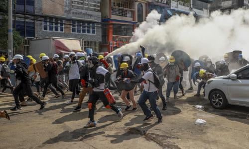Myanmar Police Surround Protesters And Raid Compound In Yangon Myanmar The Guardian Myanmar Police Surround Protesters And Raid Compound In Yangon Myanmar The Guardian