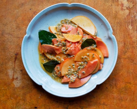 OM Nigel Papaya Persimon Salad