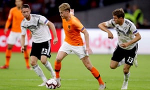 Football Transfer Rumours Frenkie De Jong To Manchester City For 62m Football The Guardian