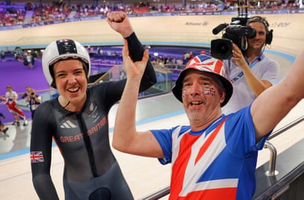 Lizzi Jordan celebrates with her father Trevor after her time-trial win