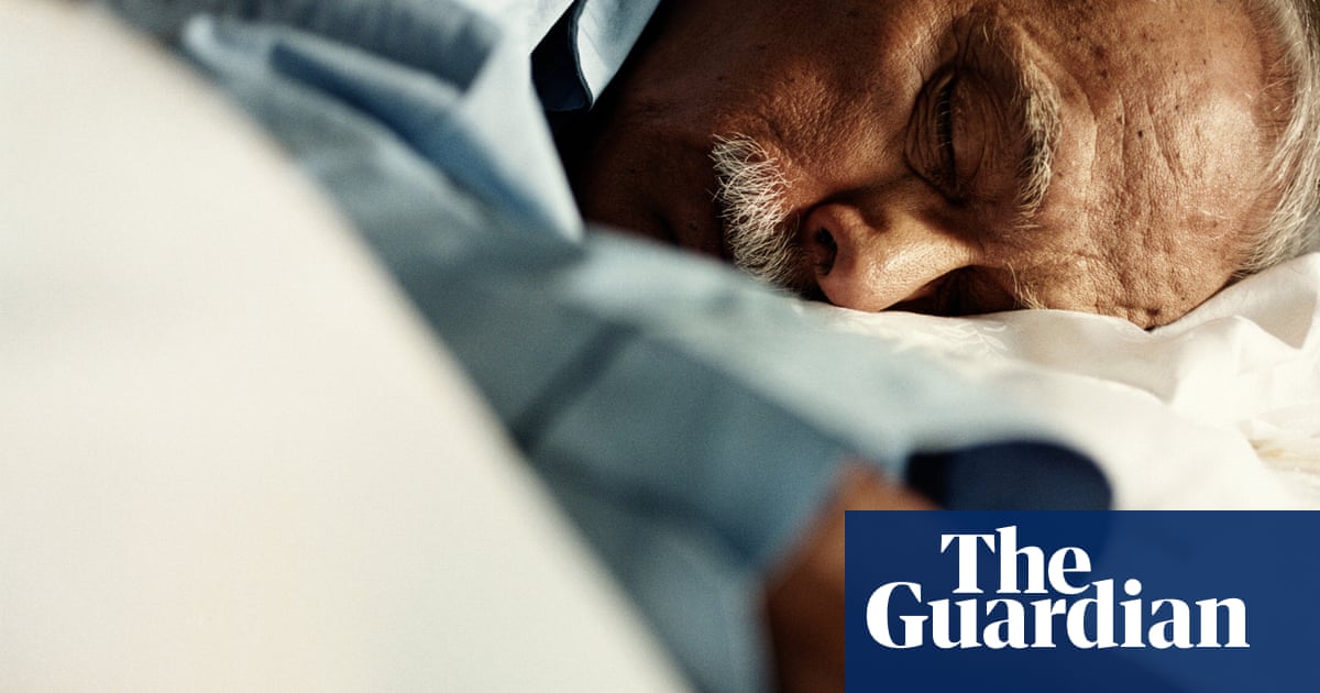 Seven hours’ sleep is ideal amount in middle to old age, study finds