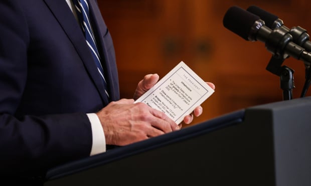 Scandal! Horror! Biden's press-briefing notes prompt rightwing outrage ...