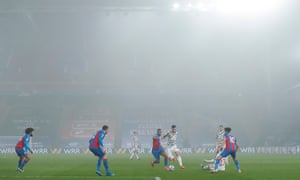 Crystal Palace v Manchester United, Premier League<br>3.3.21
Crystal Palace v Manchester United, Premier League.
Picture By Tom Jenkins / NMC Pool
Marcus Rashford of Manchester United and Jordan Ayew of Crystal Palace in the mist