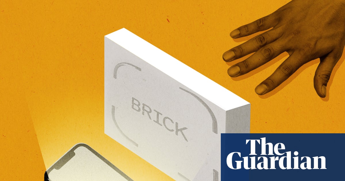 I’m addicted to checking my phone. Could a blocking device stop me?