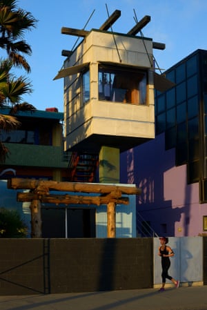 The Phantom Venice Hunting For Frank Gehry In La S
