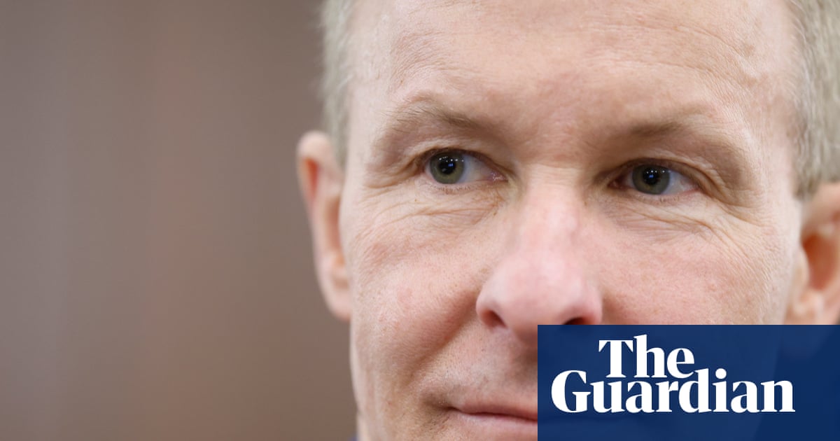 United Airlines CEO faces rightwing backlash after calling for US wealth tax