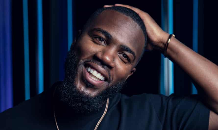 Brings the material to life … Mo Gilligan.