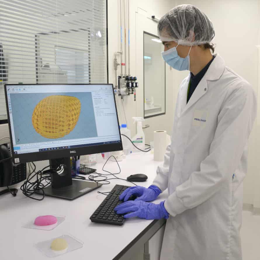 A Healshape scientist using software to determine the shape of an implant prior to 3D printing. The implants can be custom-made to suit the patient.