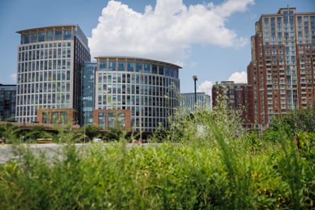 10-story buildings