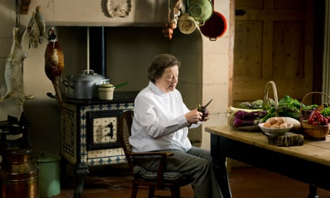Joyce Molyneux at her kitchen table
