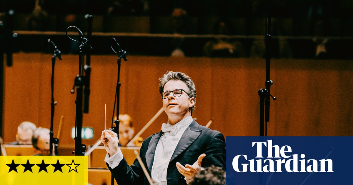 Strauss, Dvorak and Glazunov album review packs a dramatic punch