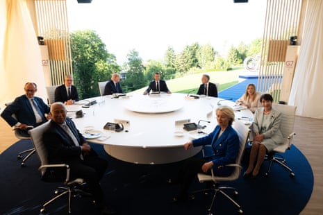 German chancellor Friedrich Merz, Keir Starmer, US president Donald Trump, French president Emmanuel Macron, Canadian PM Mark Carney, Italian PM Giorgia Meloni, Japanese PM Sanae Takaichi, European Commission president, Ursula von der Leyen, and European Council president Antonio Costa.