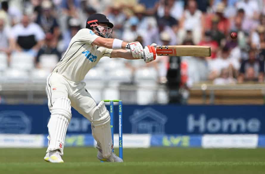 Henry Nicholls flashes hard outside off stump.