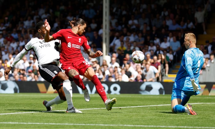 Liverpool’s Darwin Nunez scores their equaliser.