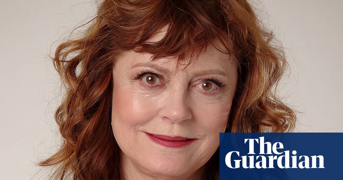 Susan Sarandon among hundreds to urge BBC to release delayed Gaza film