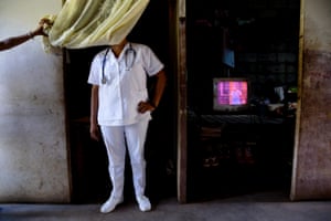 A nurse in an Nicaraguan clinic
