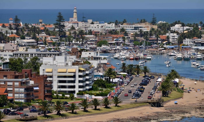 We Re Suddenly Drowning In People Argentinians Flock To Uruguay Amid Pandemic World News The Guardian