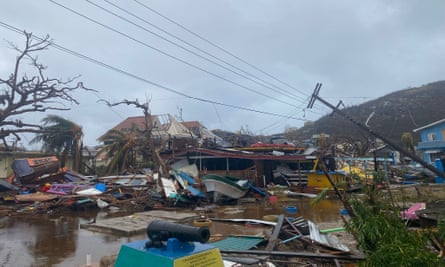 Damaged buildings and electricity wires on Union