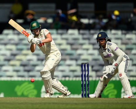 Annabel Sutherland reaches a half-century against India at the Waca