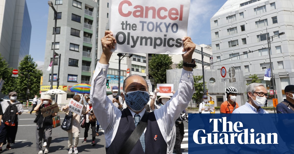 Olympics chief accused of insulting Hiroshima survivors with visit to atomic bombing site