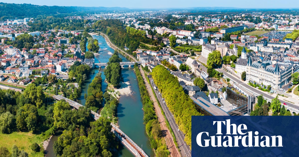 South-west France swelters in ‘staggering’ 26.9C November night heat | France South-west France swelters in ‘staggering’ 26.9C November night heat | France