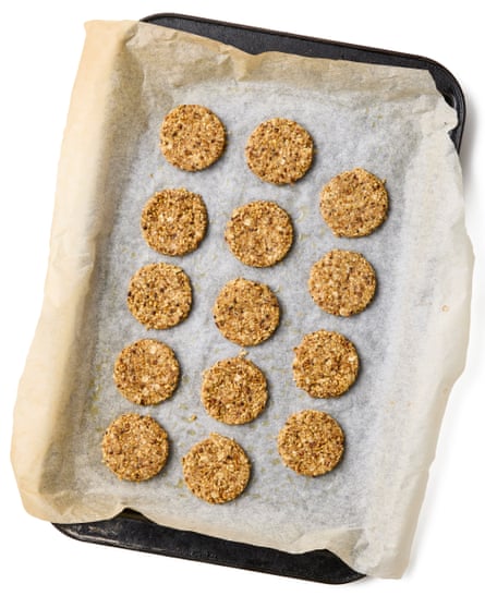 Felicity Cloake’s oatcakes 07a - baked oatcakes