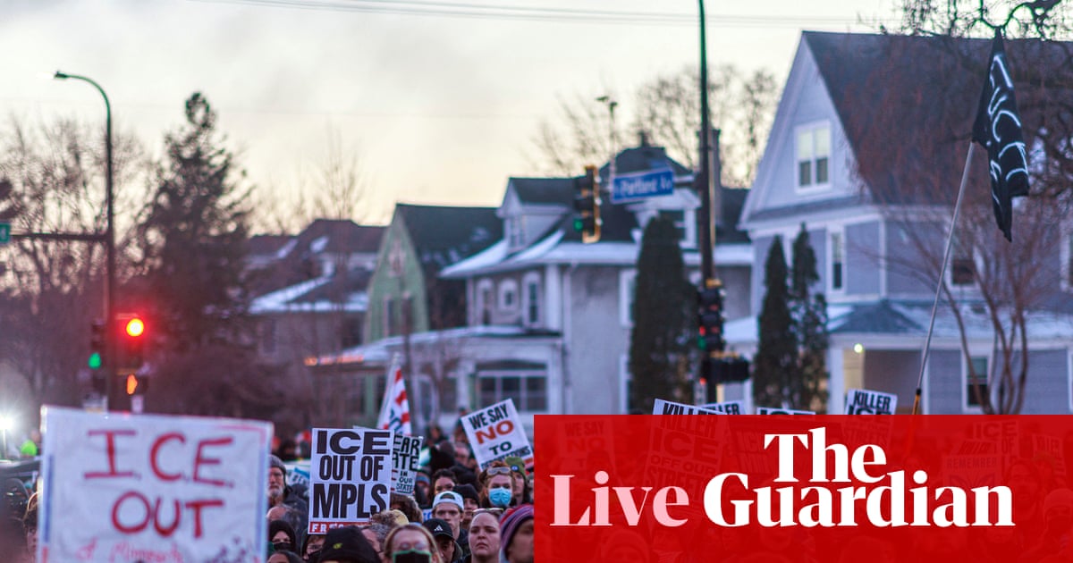Minneapolis shooting latest: demonstrations and vigils across US after Minnesota woman fatally shot by ICE agent
