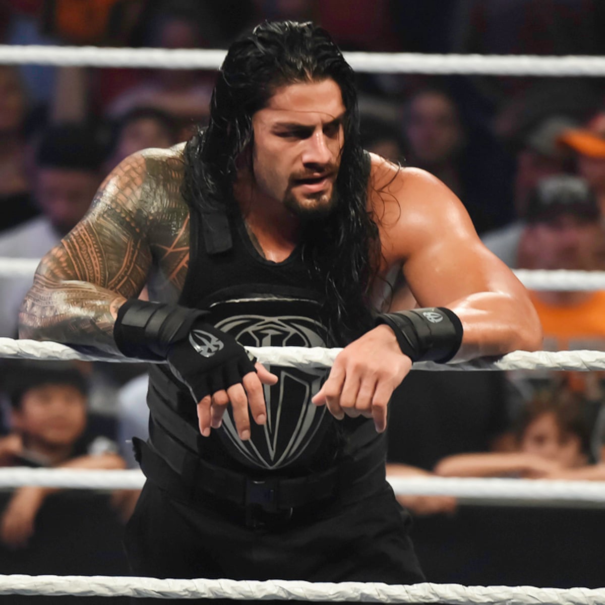 Roman Reigns gives up WWE title belt after return of leukaemia | Television  & radio | The Guardian