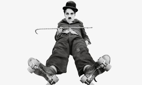 Charlie Chaplin dans La patinoire (1916).