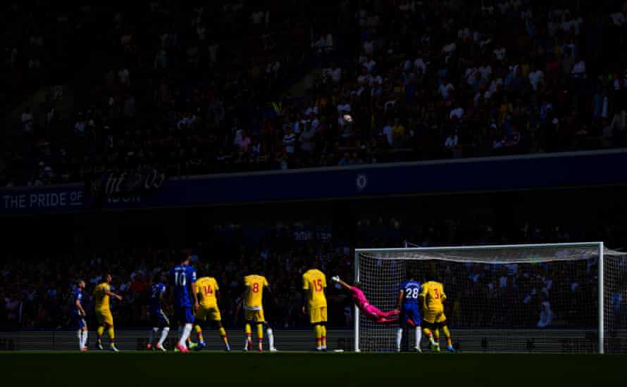 Vicente Guaita, the Crystal Palace goalkeeper, punches clear during a 3-0 defeat at Chelsea