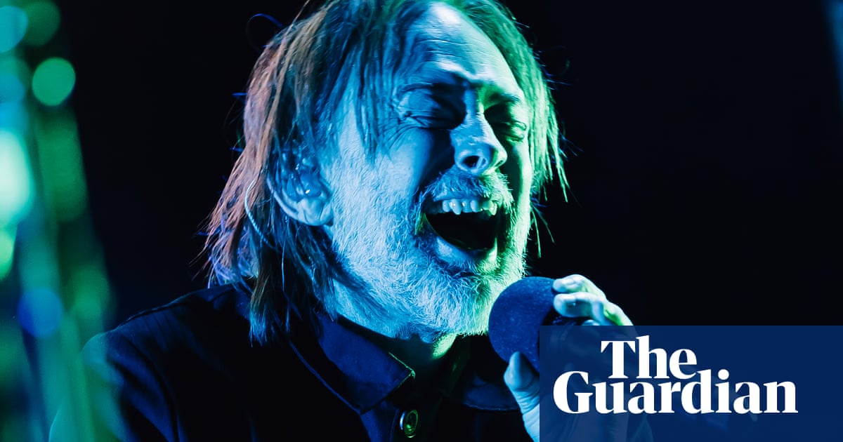 Thom Yorke leaves the stage following interruption by pro-Palestine protester during Melbourne concert. Thom Yorke leaves the stage following interruption by pro-Palestine protester during Melbourne concert.