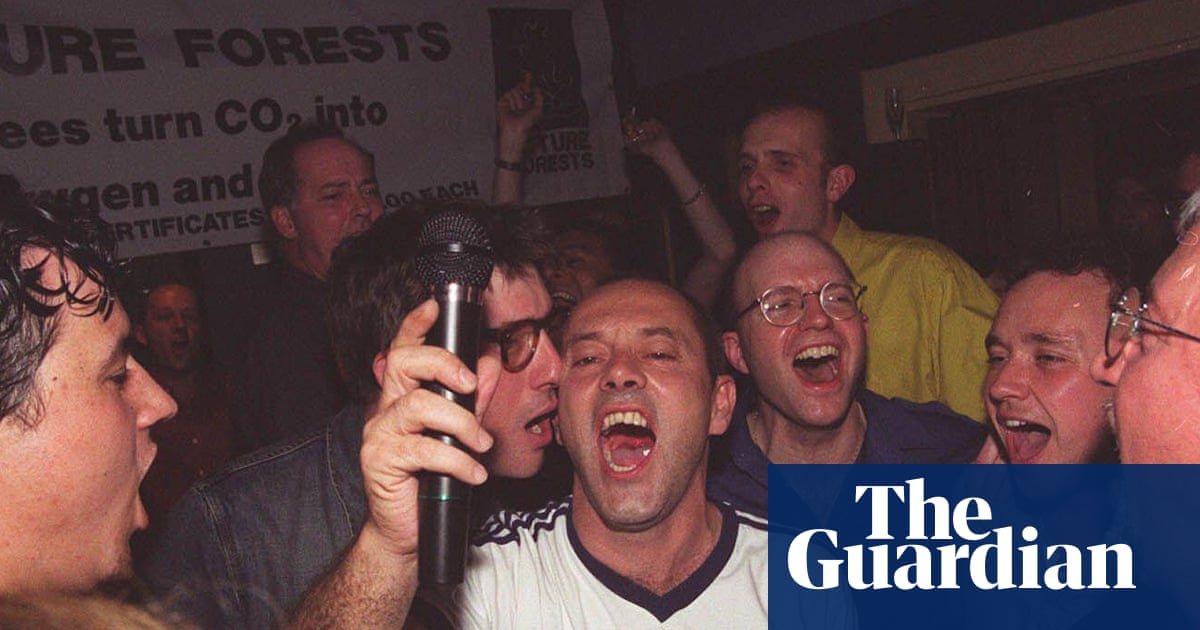 Football Daily | From Vindaloo to AI hellscapes: the unofficial World Cup songs are coming