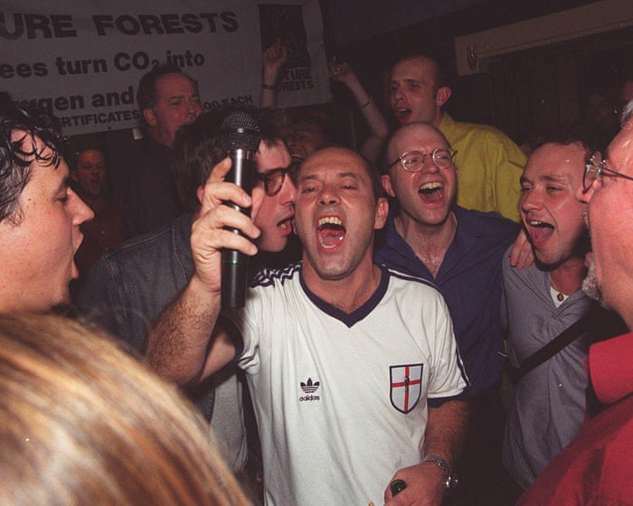 Football Daily | From Vindaloo to AI hellscapes: the unofficial World Cup songs are coming