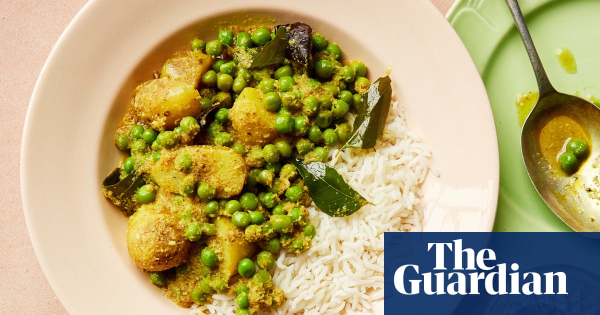 Maunika Gowardhan's recipes for Indian pea curries