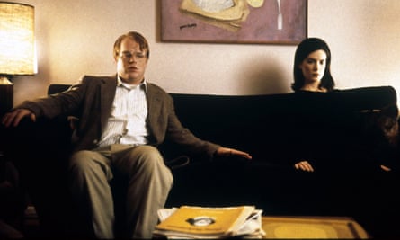 Philip Seymour Hoffman with Lara Flynn Boyle in Happiness.