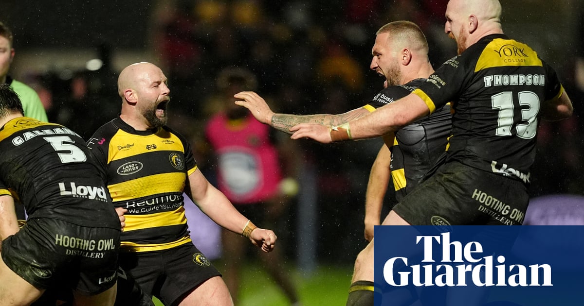 York shock champions Hull KR to seal first Super League win on opening night