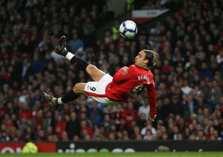 Dimitar Berbatov scores an overhead kick Dimitar Berbatov scores an overhead kick
