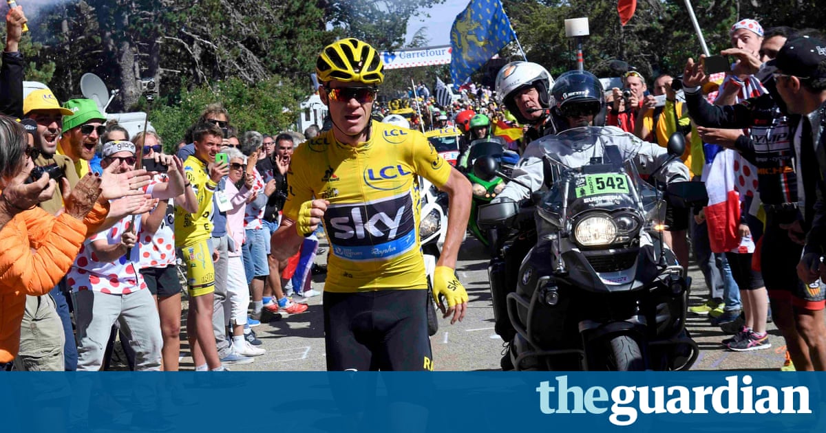 Chris Froome keeps Tour de France yellow jersey after stage 12 ends in farce
