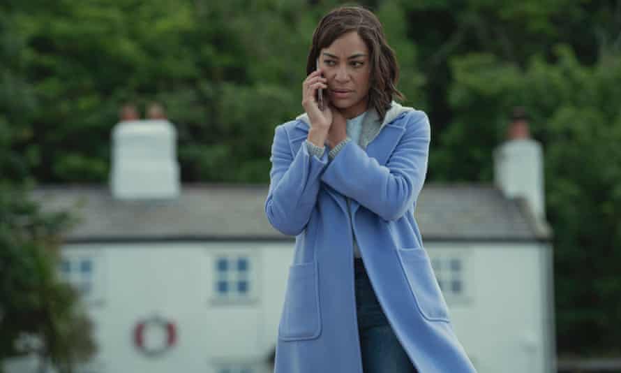 Cush Jumbo in the new Netflix adaptation of Harlan Coben’s Stay Close.