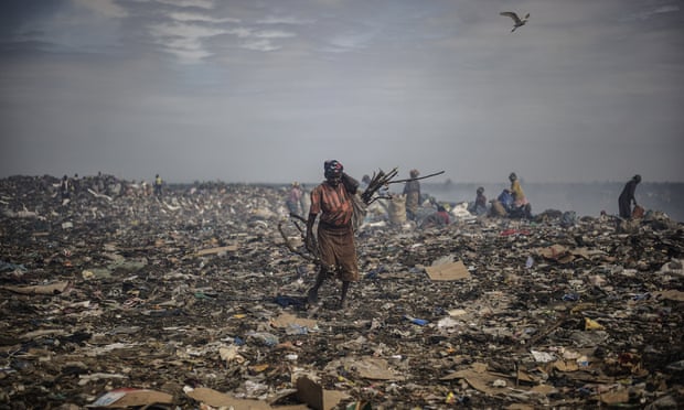 Rubbish pickers at the municipal site in Maputo, Mozambique.